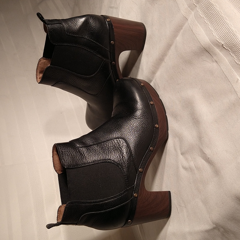 Clark's studded leather platform ankle boots, black with wood look heel, 8M